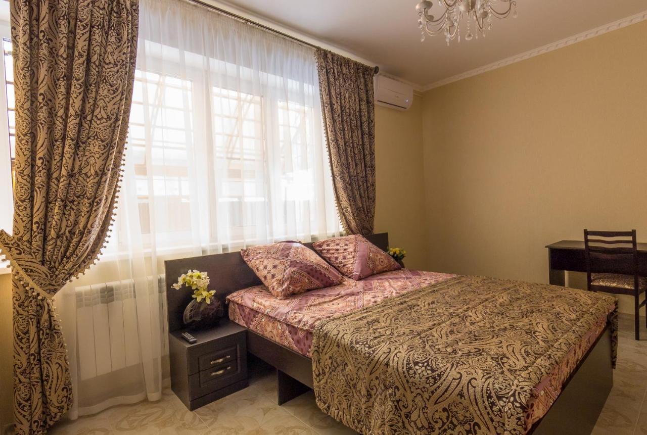 Tverskiye Zamki Hotel Екстериор снимка